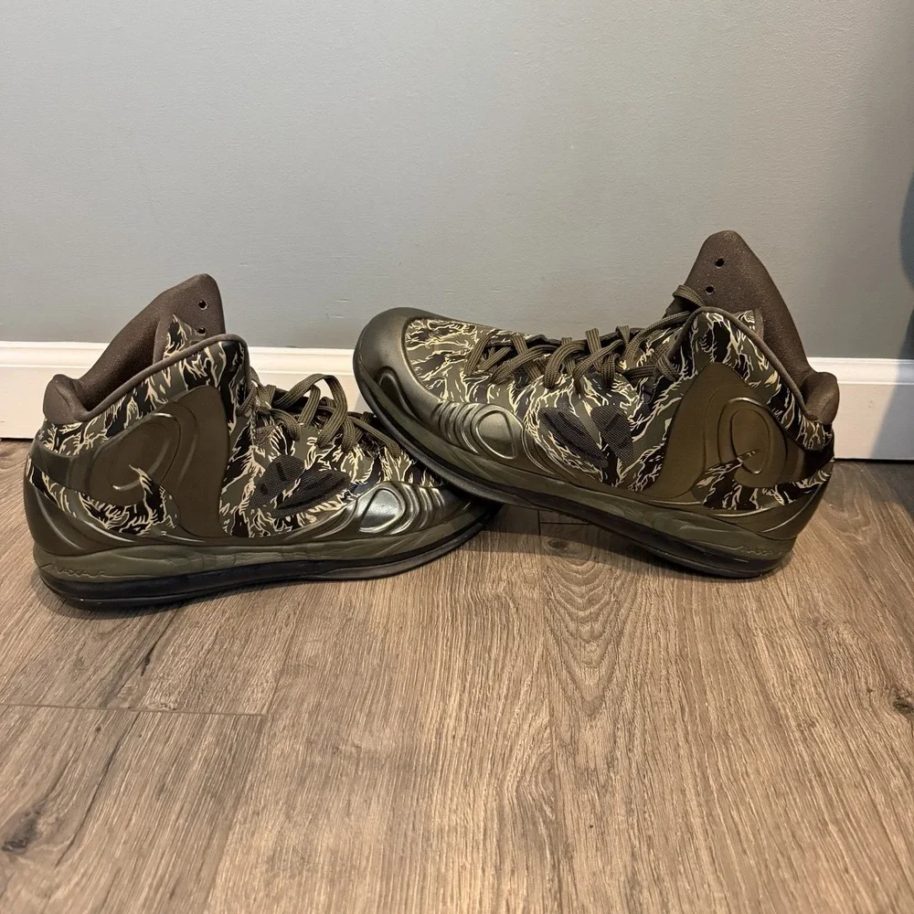Size 14 - Nike Air Max Hyperposite Tiger Camo Green Black Leather (524862-300)